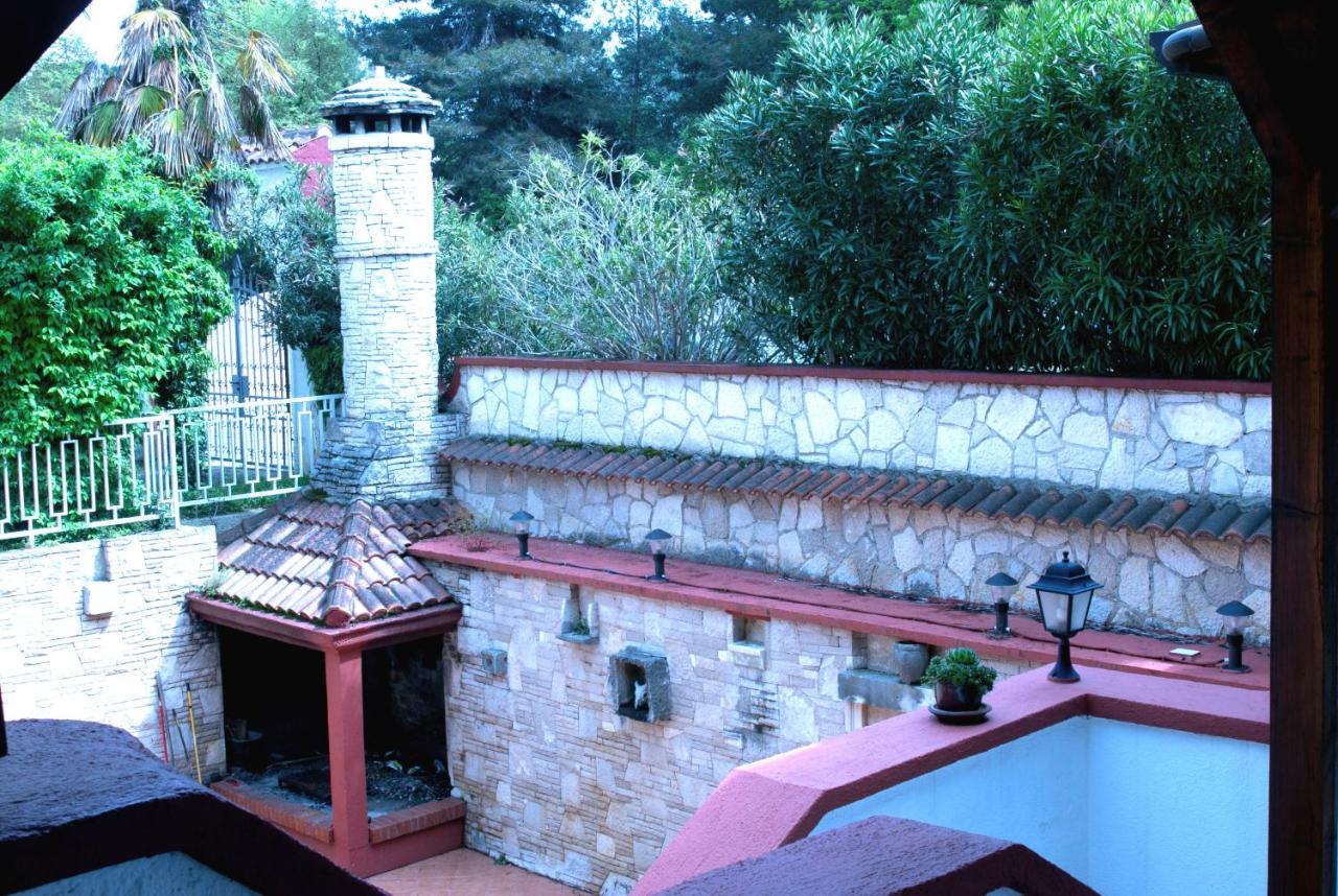 罗维尼Vila Albatros住宿加早餐旅馆 外观 照片